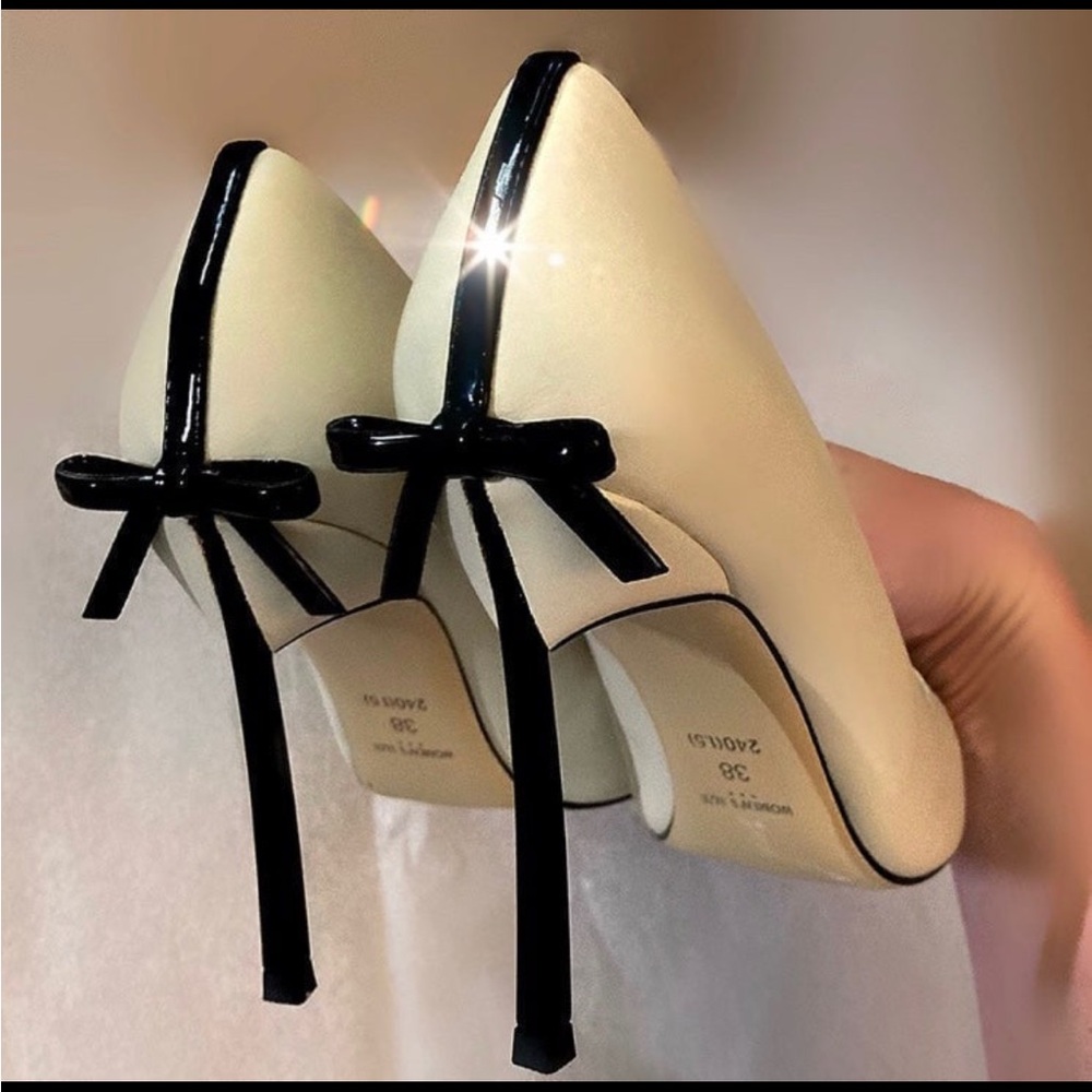 Lavishly Paris Bowtie Designer 3” Stilettos. Size 7.5